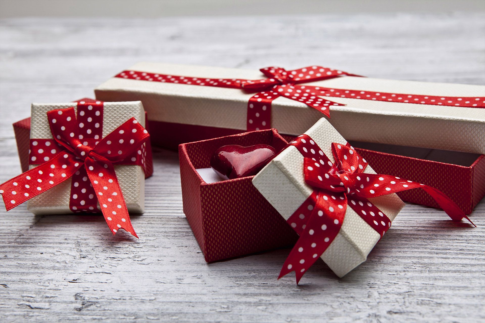 Goffratura carte grafiche e personalizzate